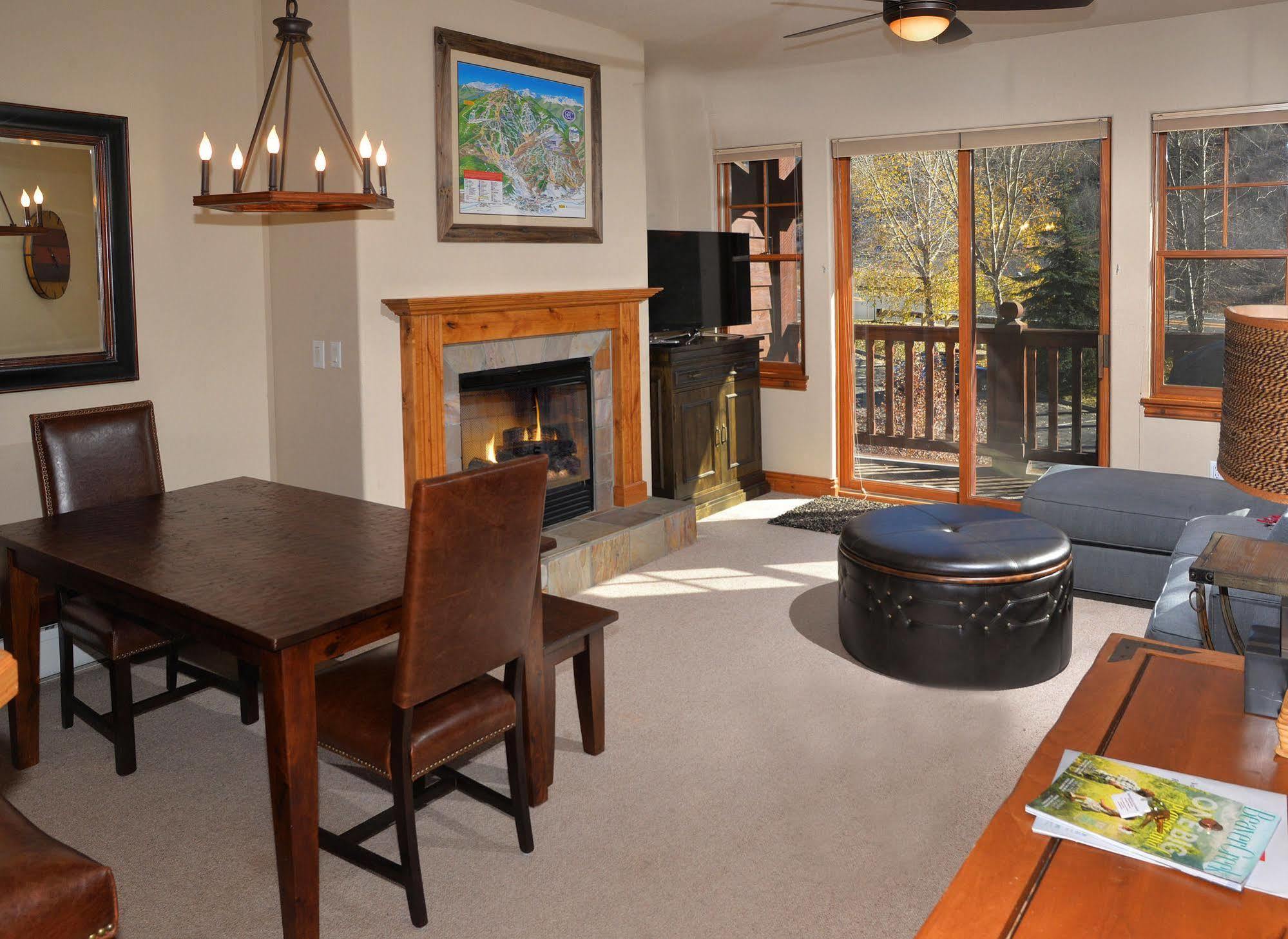 Lodge At Brookside Avon Village المظهر الخارجي الصورة